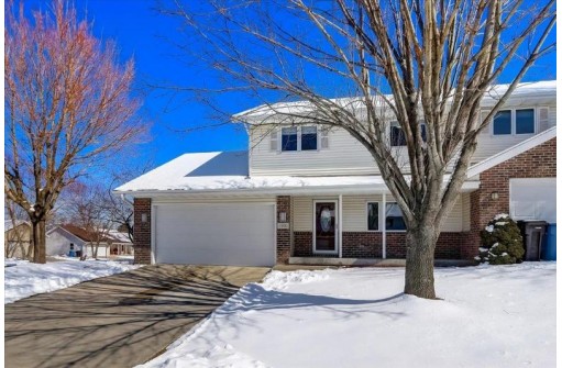 1400 Danbury Bay, Waunakee, WI 53597