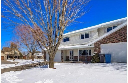 1400 Danbury Bay, Waunakee, WI 53597