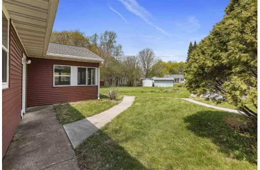 2005 E Ridge Rd, Beloit, WI 53511