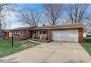 1126 Coral Dr, Sun Prairie, WI 53590