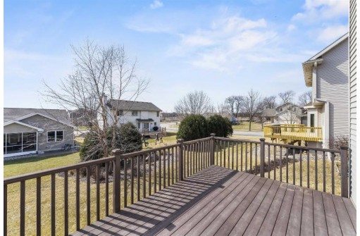 9427 Whippoorwill Way, Middleton, WI 53562