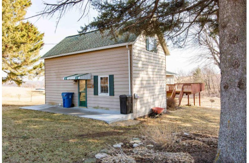 28037 Phillip Ln, Cuba City, WI 53807