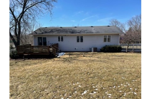 610 Cass St, Ripon, WI 54971