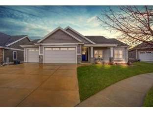 245 Greenway Cir Deerfield, WI 53531-9360