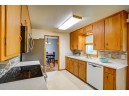 407 Midland Ln, Monona, WI 53716-3827