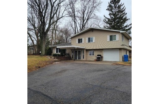 3140 Bailey Rd, Sun Prairie, WI 53590