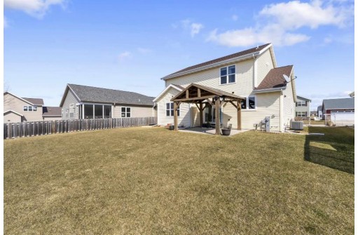 224 Covington Tr, Sun Prairie, WI 53590