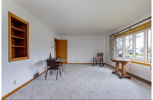 556 Wilson St, Sun Prairie, WI 53590