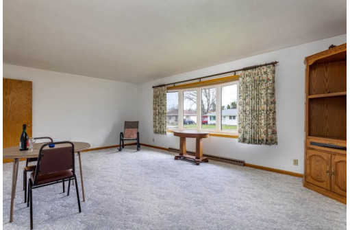 556 Wilson St, Sun Prairie, WI 53590