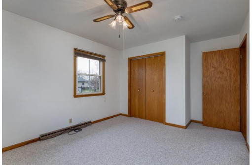 556 Wilson St, Sun Prairie, WI 53590