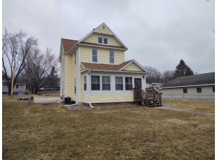 703 E Main St Wauzeka, WI 53826