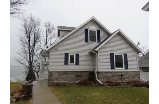 W10443 Blackhawk Tr, Fox Lake, WI 53933-0000