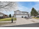 1089 N Pine St, Sun Prairie, WI 53590