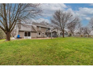 5103 Valley Dr McFarland, WI 53558