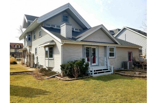 1405 Main St, Cross Plains, WI 53528