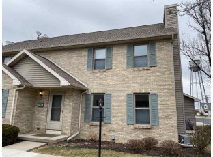 102 Fairview Way Waunakee, WI 53597