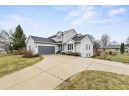 1 Sturbridge Cir, Madison, WI 53717