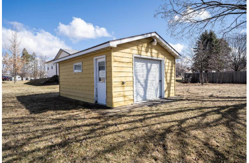 431 W Monowau St, Tomah, WI 54660