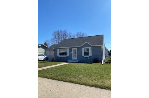 125 Charlton St, Beaver Dam, WI 53916