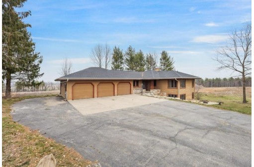 901 Margarets Way, Belleville, WI 53508