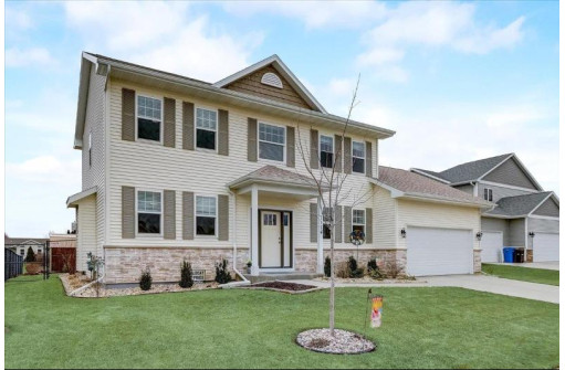 1114 Barbara Cir, Belleville, WI 53508