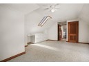 2322 Oakridge Ave, Madison, WI 53704-5745