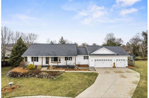 801 Bergen Ct, Stoughton, WI 53589