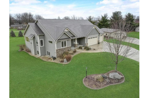 4877 Pine Spring Rd, DeForest, WI 53532