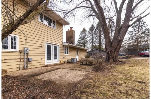 2335 County Road Ab, McFarland, WI 53558