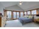 5846 Persimmon Dr, Fitchburg, WI 53711