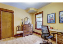 2910 Oakridge Ave, Madison, WI 53704