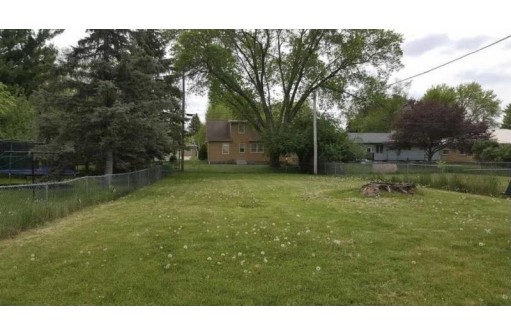 211 E South St, Beaver Dam, WI 53916