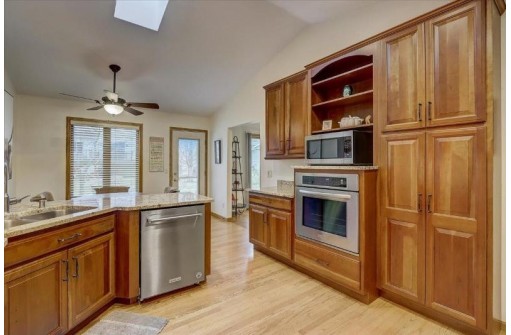 5310 Indigo Way, Middleton, WI 53562