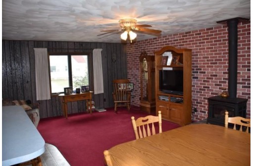 844 E Kinder St, Richland Center, WI 53581