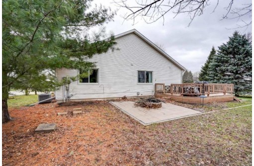 824 Whispering Way, Cottage Grove, WI 53527