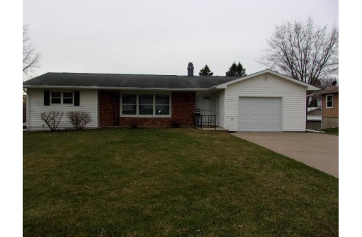 170 Maple Dr, Platteville, WI 53818-0000