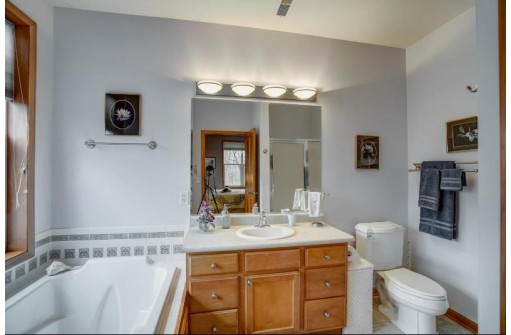 5490 Caddis Bend 204, Madison, WI 53711