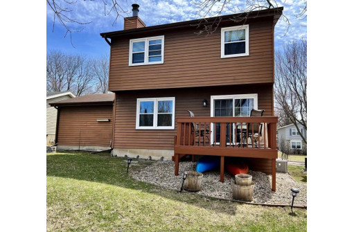 5724 Cedar Ridge Rd, Middleton, WI 53562