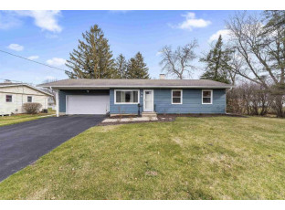 220 Chapin St Columbus, WI 53925