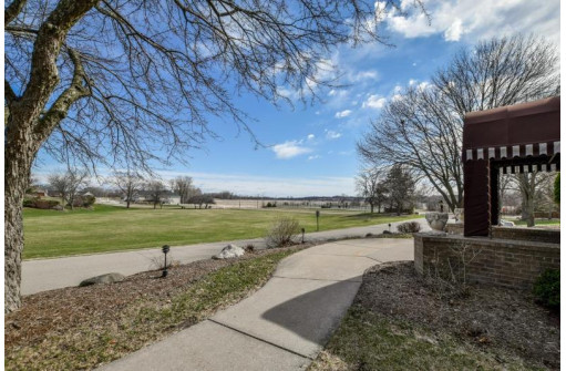 99 Golf Pky G, Madison, WI 53704