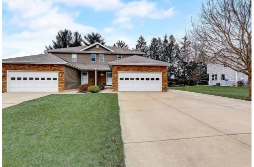 6719 Wolf Hollow Rd, DeForest, WI 53598