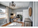 5320 Oak Crest Pl, Madison, WI 53705