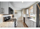 5320 Oak Crest Pl, Madison, WI 53705