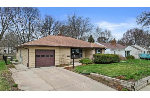 34 S Midvale Blvd, Madison, WI 53705