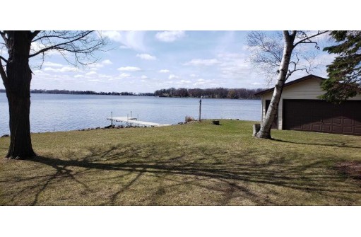 N8283 Mckinley Beach Rd, Beaver Dam, WI 53916