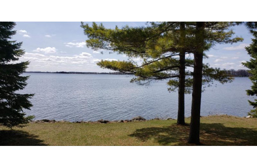 N8283 Mckinley Beach Rd, Beaver Dam, WI 53916