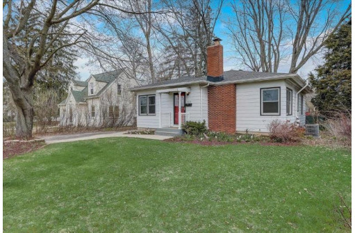 4228 Warwick Way, Madison, WI 53711