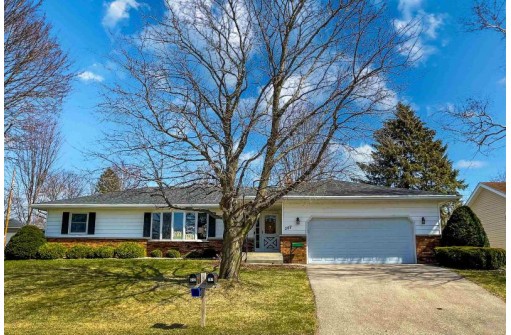 207 Cherokee Rd, Beaver Dam, WI 53916