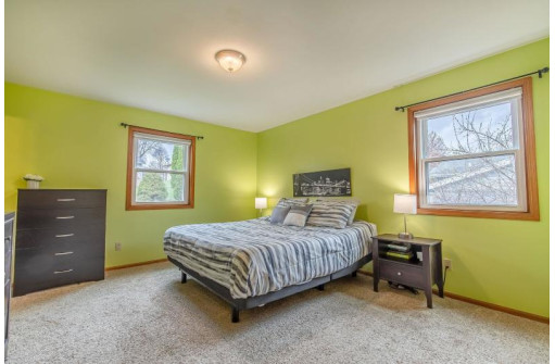 514 Diving Hawk Tr, Madison, WI 53713