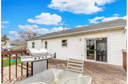 514 Diving Hawk Tr, Madison, WI 53713